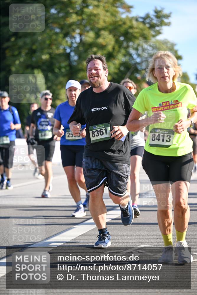 07.09.2025 - BARMER Alsterlauf Dr. Thomas Lammeyer http://msf.ph/oto/8714057 07.09.2025 09:46:43 Laufen 36, 2553, 8361, 8413 meine-sportfotos.de