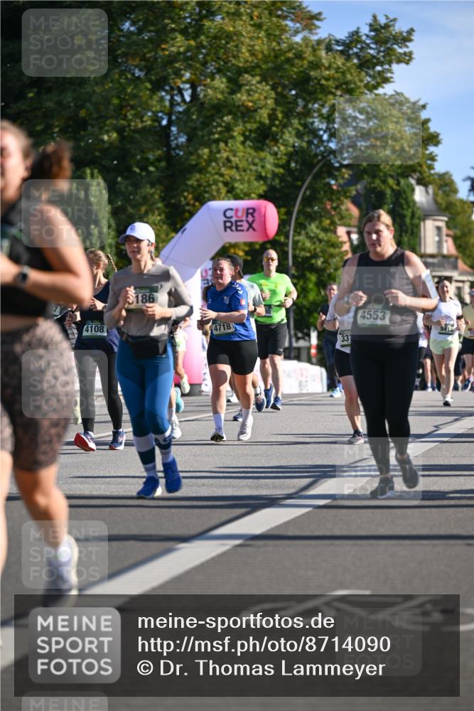 07.09.2025 - BARMER Alsterlauf Dr. Thomas Lammeyer http://msf.ph/oto/8714090 07.09.2025 09:46:49 Laufen 4108, 186, 4718, 337, 4553 meine-sportfotos.de