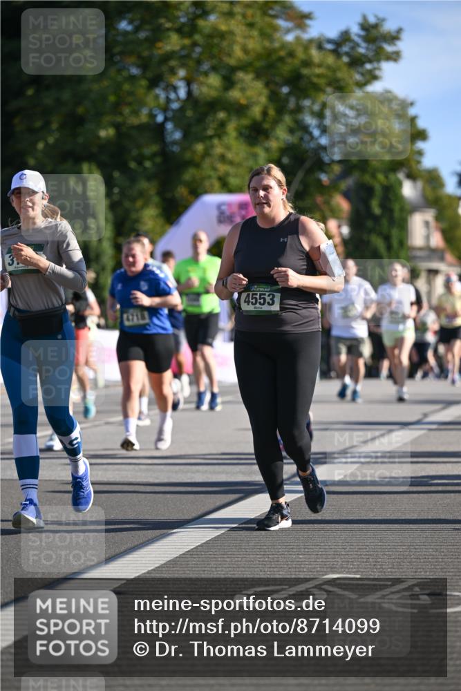 07.09.2025 - BARMER Alsterlauf Dr. Thomas Lammeyer http://msf.ph/oto/8714099 07.09.2025 09:46:51 Laufen 3, 4553 meine-sportfotos.de