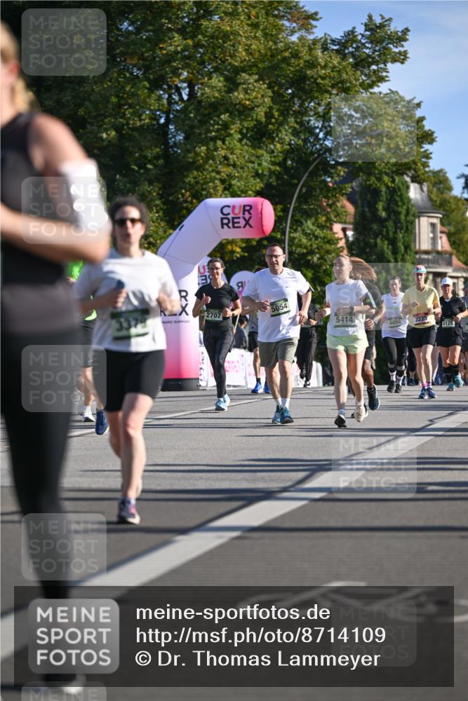 07.09.2025 - BARMER Alsterlauf Dr. Thomas Lammeyer http://msf.ph/oto/8714109 07.09.2025 09:46:53 Laufen 3379, 2707, 8, 5054, 5414, 6050, 2225, 3125 meine-sportfotos.de