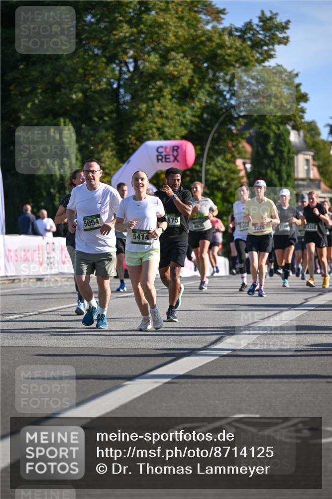 07.09.2025 - BARMER Alsterlauf Dr. Thomas Lammeyer http://msf.ph/oto/8714125 07.09.2025 09:46:55 Laufen 5054, 5414, 4670, 6050, 2225, 1356 meine-sportfotos.de