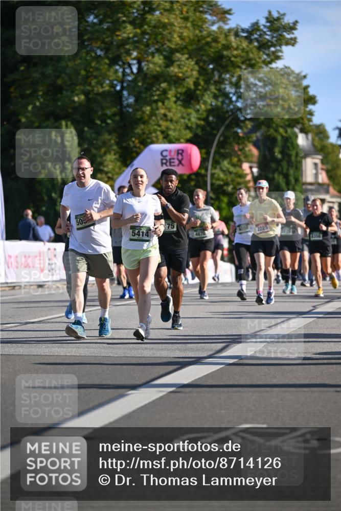 07.09.2025 - BARMER Alsterlauf Dr. Thomas Lammeyer http://msf.ph/oto/8714126 07.09.2025 09:46:55 Laufen 505, 75, 5414, 4670, 6050, 2225, 1356 meine-sportfotos.de