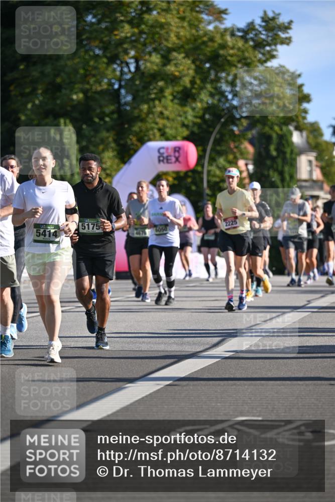07.09.2025 - BARMER Alsterlauf Dr. Thomas Lammeyer http://msf.ph/oto/8714132 07.09.2025 09:46:57 Laufen 5414, 5175, 4670, 6050, 2225 meine-sportfotos.de
