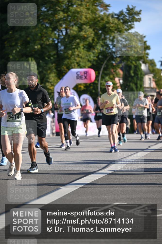07.09.2025 - BARMER Alsterlauf Dr. Thomas Lammeyer http://msf.ph/oto/8714134 07.09.2025 09:46:57 Laufen 5414 meine-sportfotos.de