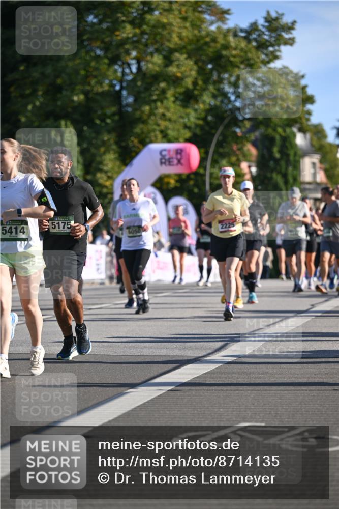 07.09.2025 - BARMER Alsterlauf Dr. Thomas Lammeyer http://msf.ph/oto/8714135 07.09.2025 09:46:57 Laufen 5414, 5175, 6050, 2225 meine-sportfotos.de