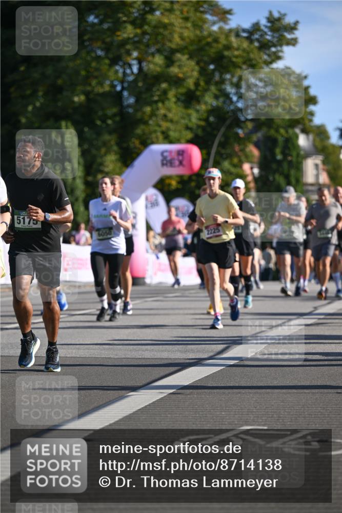 07.09.2025 - BARMER Alsterlauf Dr. Thomas Lammeyer http://msf.ph/oto/8714138 07.09.2025 09:46:57 Laufen 5175, 6050, 2225 meine-sportfotos.de