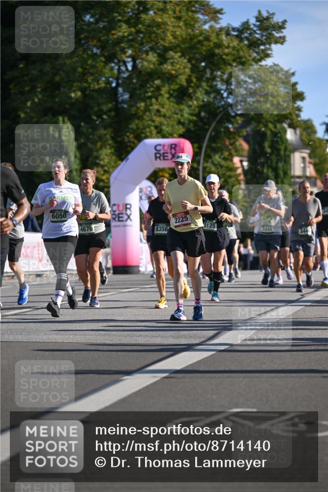 07.09.2025 - BARMER Alsterlauf Dr. Thomas Lammeyer http://msf.ph/oto/8714140 07.09.2025 09:46:58 Laufen 6050, 2225, 4670, 8356, 3125, 3444, 3446, 34 meine-sportfotos.de