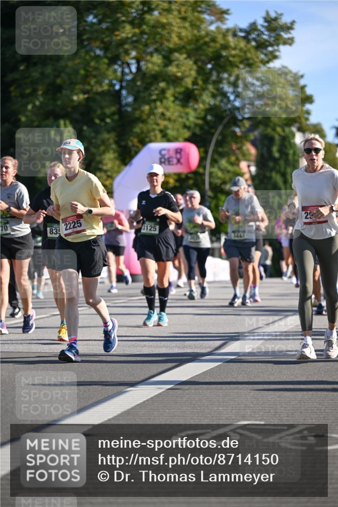 07.09.2025 - BARMER Alsterlauf Dr. Thomas Lammeyer http://msf.ph/oto/8714150 07.09.2025 09:46:59 Laufen 835, 2225, 29, 3125 meine-sportfotos.de