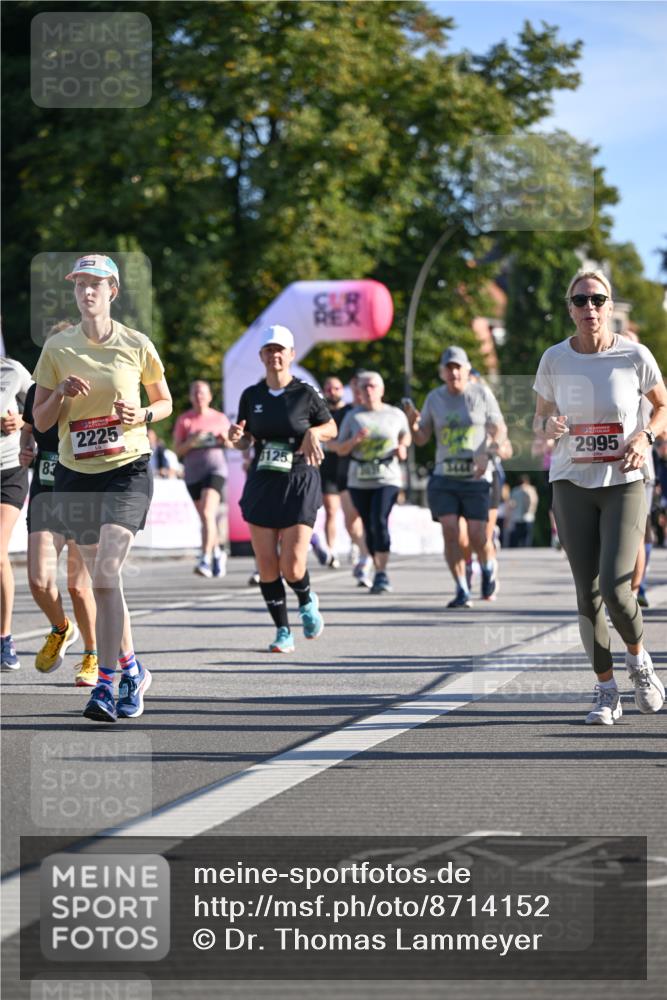 07.09.2025 - BARMER Alsterlauf Dr. Thomas Lammeyer http://msf.ph/oto/8714152 07.09.2025 09:47:00 Laufen 83, 2225, 2995 meine-sportfotos.de