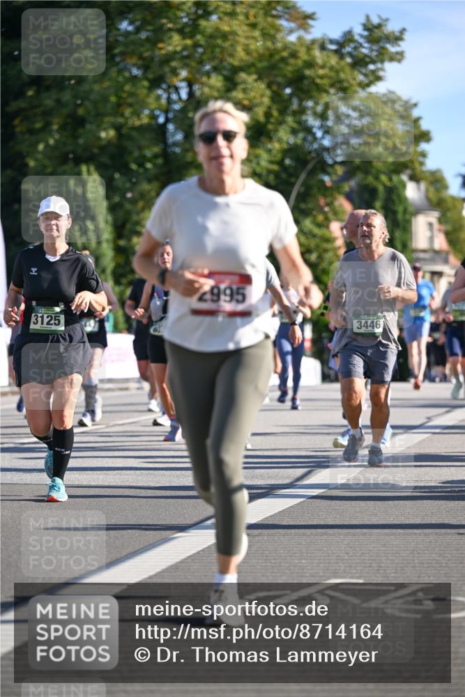 07.09.2025 - BARMER Alsterlauf Dr. Thomas Lammeyer http://msf.ph/oto/8714164 07.09.2025 09:47:01 Laufen 3125, 2995, 3446 meine-sportfotos.de