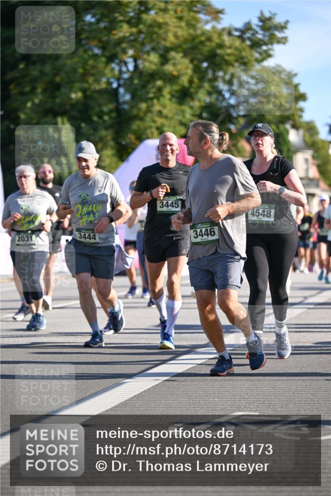07.09.2025 - BARMER Alsterlauf Dr. Thomas Lammeyer http://msf.ph/oto/8714173 07.09.2025 09:47:03 Laufen 2031, 3444, 3445, 3446, 4548 meine-sportfotos.de