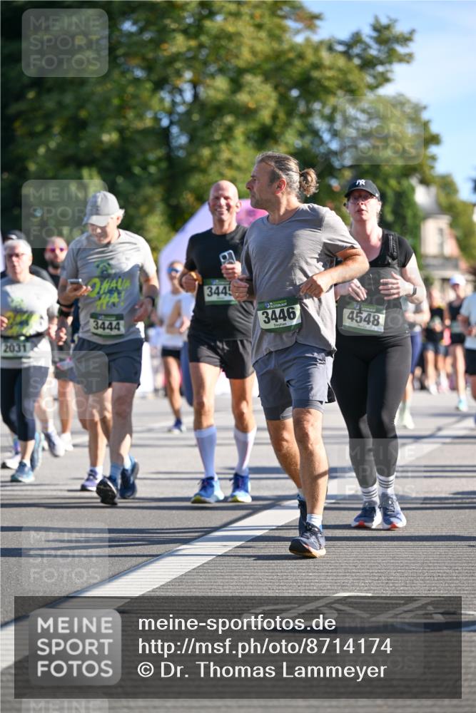 07.09.2025 - BARMER Alsterlauf Dr. Thomas Lammeyer http://msf.ph/oto/8714174 07.09.2025 09:47:04 Laufen 2031, 3444, 3445, 3446, 4548 meine-sportfotos.de