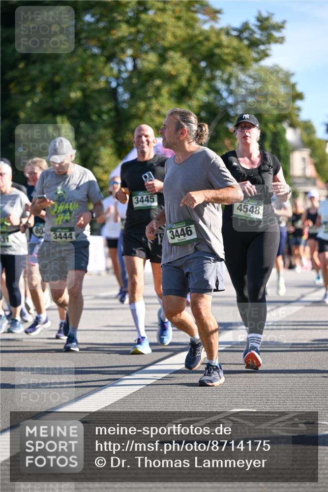 07.09.2025 - BARMER Alsterlauf Dr. Thomas Lammeyer http://msf.ph/oto/8714175 07.09.2025 09:47:04 Laufen 3444, 3445, 3446, 4548 meine-sportfotos.de