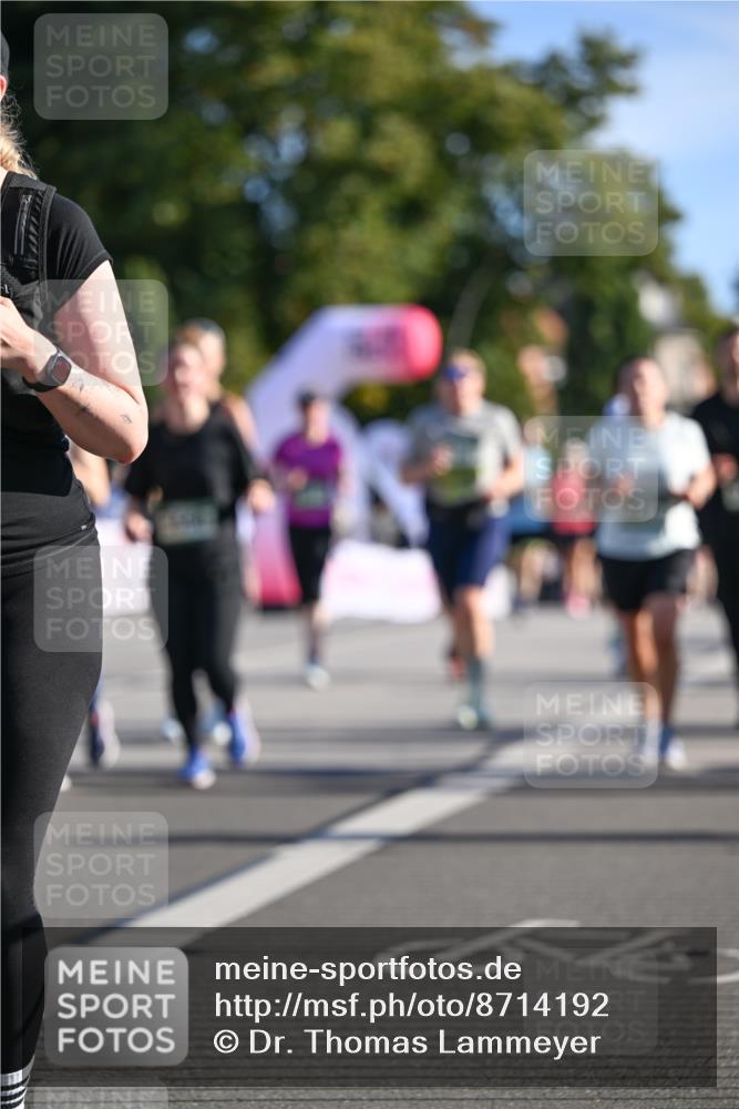 07.09.2025 - BARMER Alsterlauf Dr. Thomas Lammeyer http://msf.ph/oto/8714192 07.09.2025 09:47:06 Laufen  meine-sportfotos.de