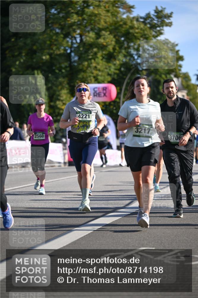 07.09.2025 - BARMER Alsterlauf Dr. Thomas Lammeyer http://msf.ph/oto/8714198 07.09.2025 09:47:08 Laufen 2560, 4221, 3217, 3706 meine-sportfotos.de