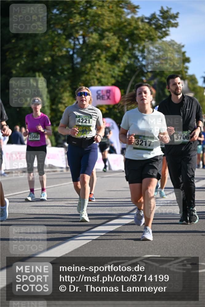 07.09.2025 - BARMER Alsterlauf Dr. Thomas Lammeyer http://msf.ph/oto/8714199 07.09.2025 09:47:08 Laufen 2560, 4221, 3217, 3706 meine-sportfotos.de