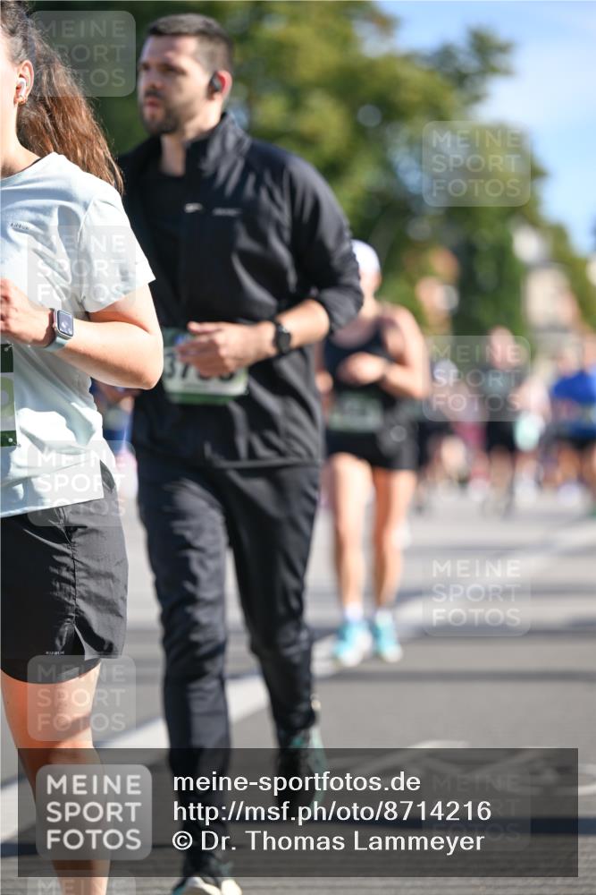 07.09.2025 - BARMER Alsterlauf Dr. Thomas Lammeyer http://msf.ph/oto/8714216 07.09.2025 09:47:10 Laufen 3703 meine-sportfotos.de