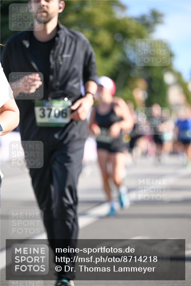 07.09.2025 - BARMER Alsterlauf Dr. Thomas Lammeyer http://msf.ph/oto/8714218 07.09.2025 09:47:10 Laufen 3706 meine-sportfotos.de