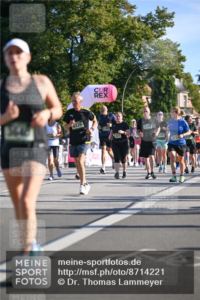 07.09.2025 - BARMER Alsterlauf Dr. Thomas Lammeyer http://msf.ph/oto/8714221 07.09.2025 09:47:12 Laufen 3080, 8226, 4100, 2343, 2321, 4742, 4734, 4725 meine-sportfotos.de