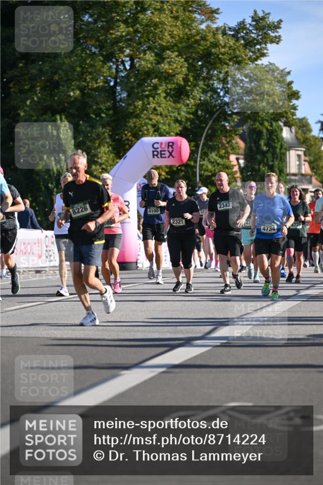 07.09.2025 - BARMER Alsterlauf Dr. Thomas Lammeyer http://msf.ph/oto/8714224 07.09.2025 09:47:13 Laufen 8226, 4100, 085, 2321, 2343, 4725, 4734 meine-sportfotos.de