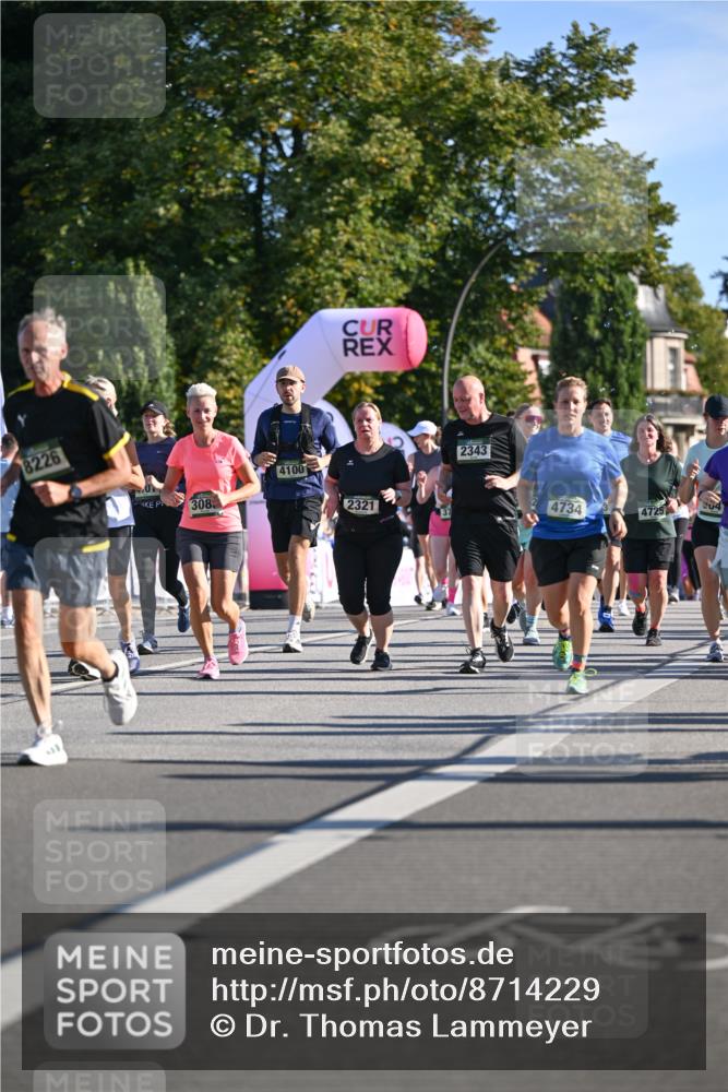 07.09.2025 - BARMER Alsterlauf Dr. Thomas Lammeyer http://msf.ph/oto/8714229 07.09.2025 09:47:13 Laufen 8226, 308, 4100, 2321, 2343, 204, 4734, 4725 meine-sportfotos.de