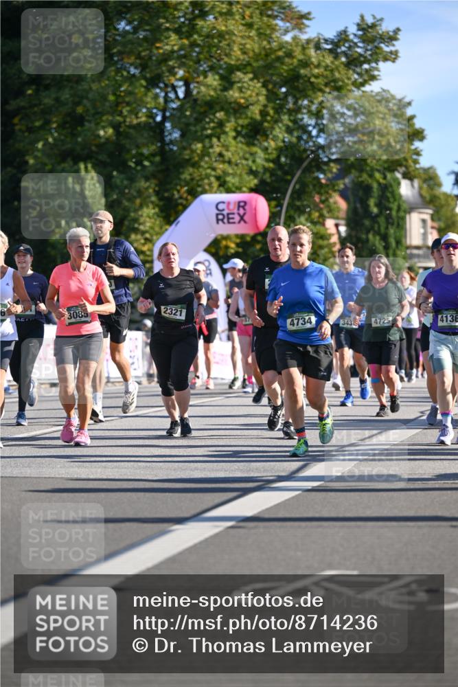 07.09.2025 - BARMER Alsterlauf Dr. Thomas Lammeyer http://msf.ph/oto/8714236 07.09.2025 09:47:14 Laufen 3085, 2321, 4734, 343, 4725, 4136 meine-sportfotos.de