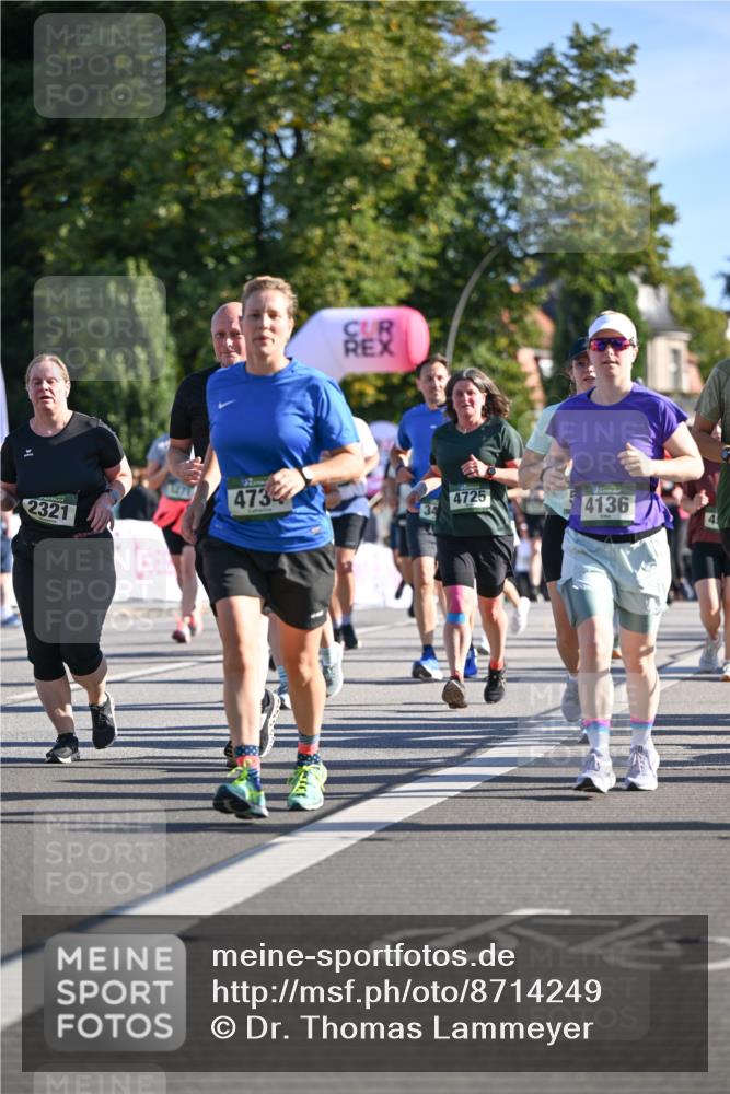 07.09.2025 - BARMER Alsterlauf Dr. Thomas Lammeyer http://msf.ph/oto/8714249 07.09.2025 09:47:17 Laufen 2321, 1971, 4734, 4725, 34, 4136 meine-sportfotos.de