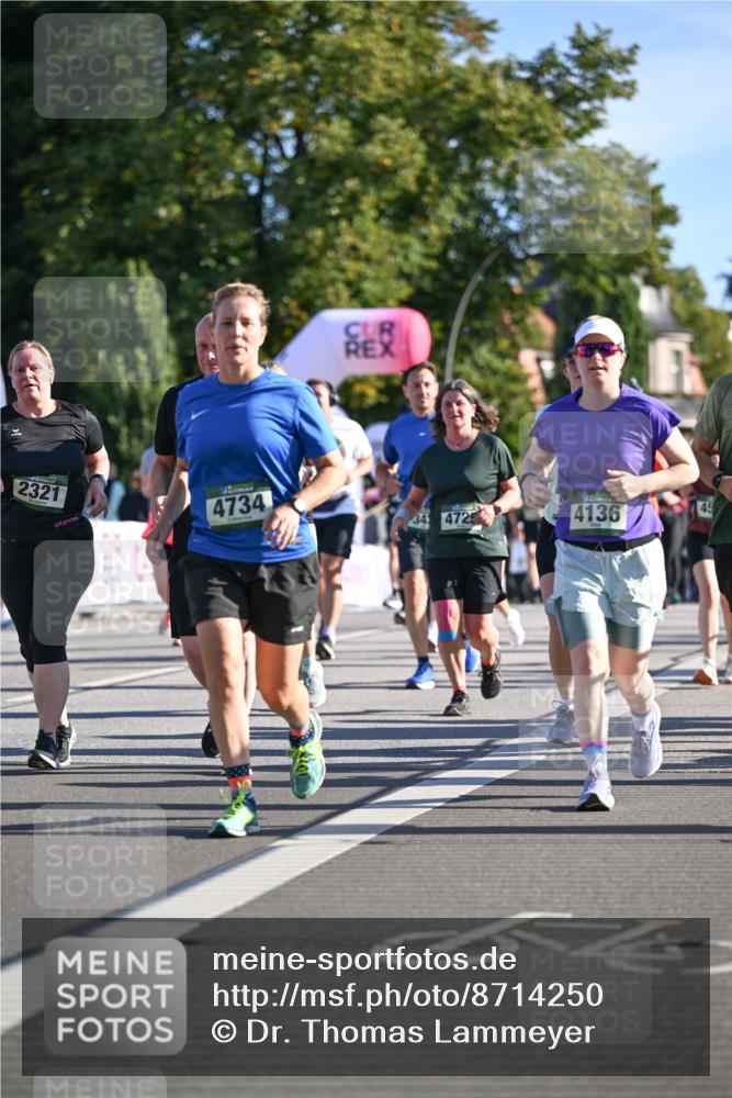 07.09.2025 - BARMER Alsterlauf Dr. Thomas Lammeyer http://msf.ph/oto/8714250 07.09.2025 09:47:17 Laufen 2321, 4734, 34, 4725, 4136, 45 meine-sportfotos.de