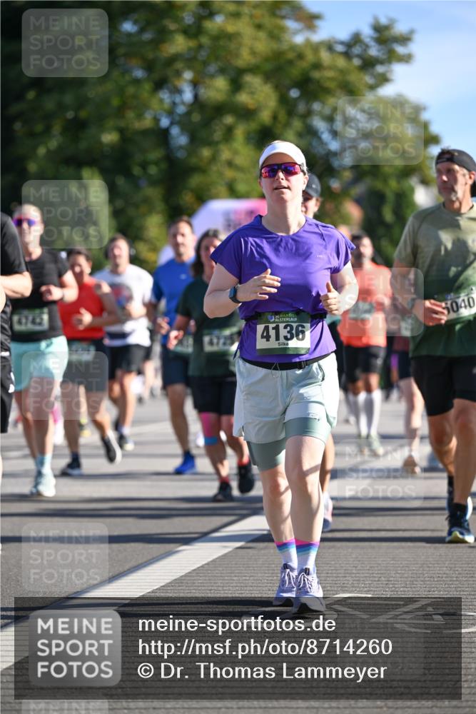 07.09.2025 - BARMER Alsterlauf Dr. Thomas Lammeyer http://msf.ph/oto/8714260 07.09.2025 09:47:18 Laufen 4742, 36, 4136, 5040 meine-sportfotos.de