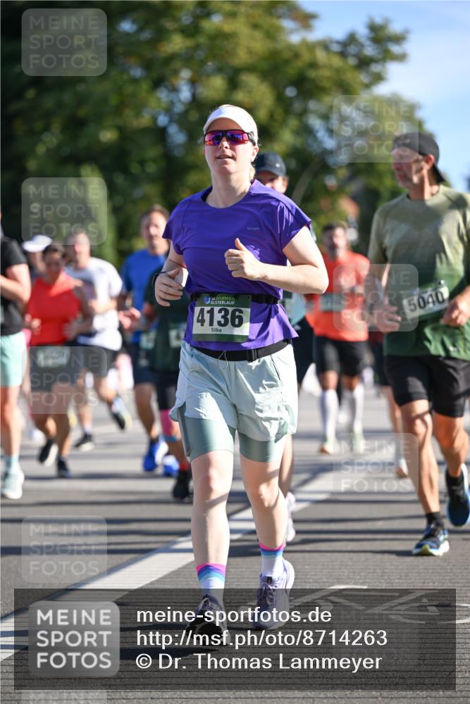 07.09.2025 - BARMER Alsterlauf Dr. Thomas Lammeyer http://msf.ph/oto/8714263 07.09.2025 09:47:19 Laufen 36, 4136, 5040 meine-sportfotos.de