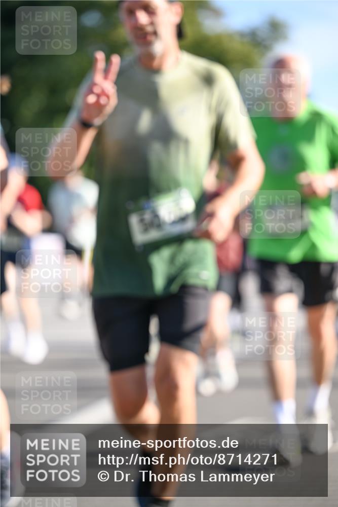 07.09.2025 - BARMER Alsterlauf Dr. Thomas Lammeyer http://msf.ph/oto/8714271 07.09.2025 09:47:21 Laufen  meine-sportfotos.de