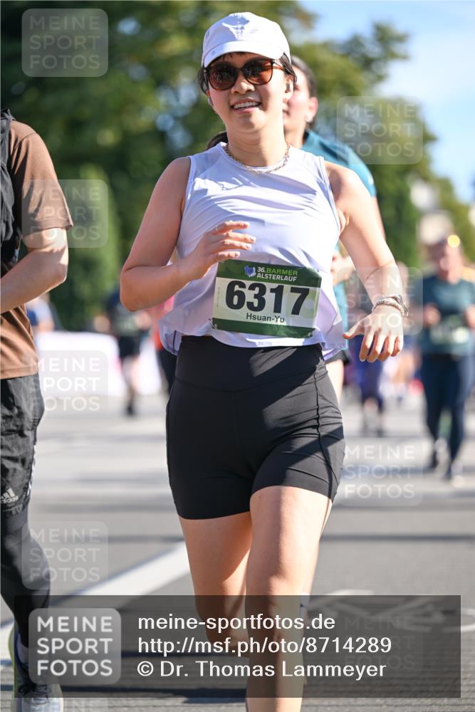 07.09.2025 - BARMER Alsterlauf Dr. Thomas Lammeyer http://msf.ph/oto/8714289 07.09.2025 09:47:24 Laufen 36, 6317 meine-sportfotos.de