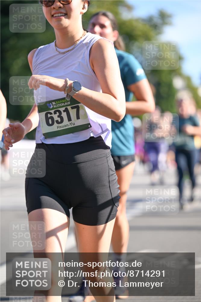 07.09.2025 - BARMER Alsterlauf Dr. Thomas Lammeyer http://msf.ph/oto/8714291 07.09.2025 09:47:24 Laufen 36, 6317 meine-sportfotos.de