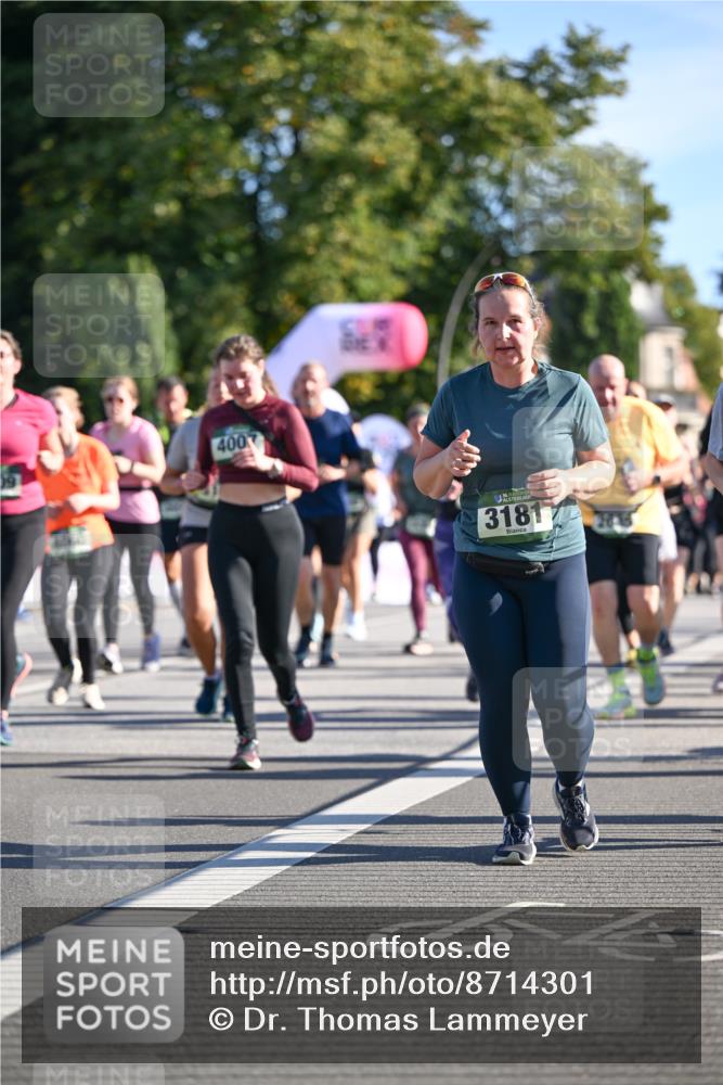 07.09.2025 - BARMER Alsterlauf Dr. Thomas Lammeyer http://msf.ph/oto/8714301 07.09.2025 09:47:26 Laufen 400, 3181 meine-sportfotos.de