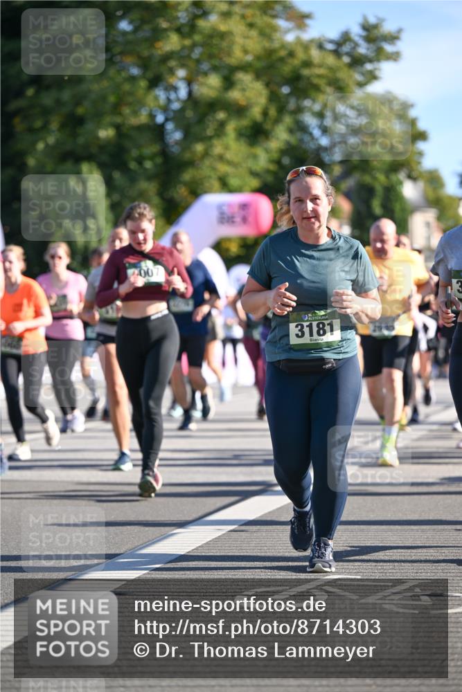 07.09.2025 - BARMER Alsterlauf Dr. Thomas Lammeyer http://msf.ph/oto/8714303 07.09.2025 09:47:26 Laufen 2007, 3181 meine-sportfotos.de