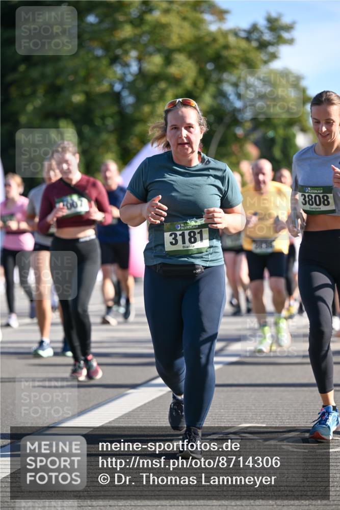 07.09.2025 - BARMER Alsterlauf Dr. Thomas Lammeyer http://msf.ph/oto/8714306 07.09.2025 09:47:27 Laufen 3181, 3808 meine-sportfotos.de