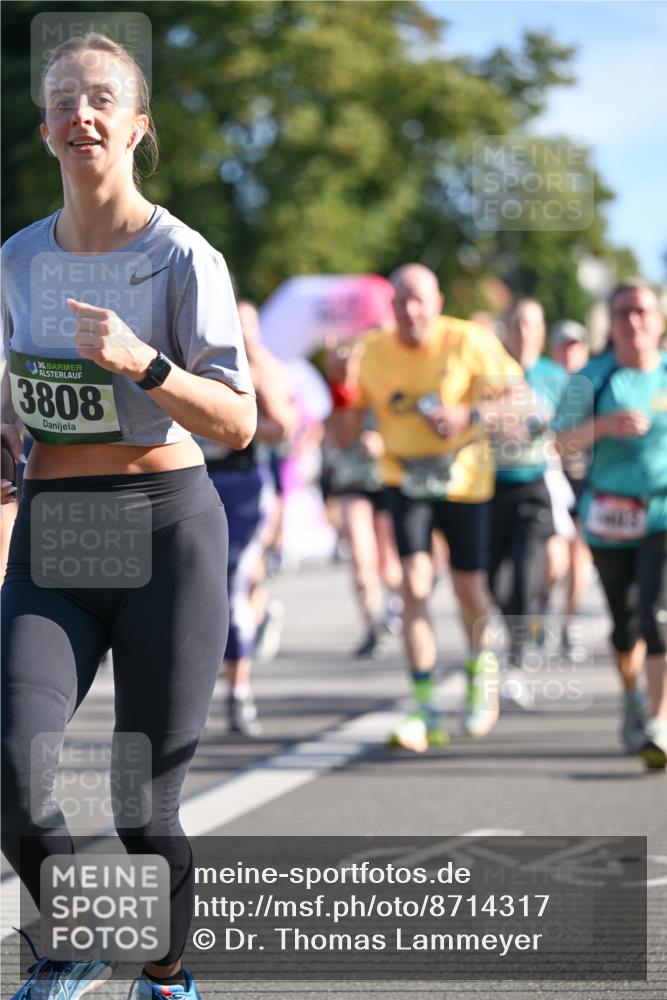 07.09.2025 - BARMER Alsterlauf Dr. Thomas Lammeyer http://msf.ph/oto/8714317 07.09.2025 09:47:28 Laufen 36, 3808 meine-sportfotos.de