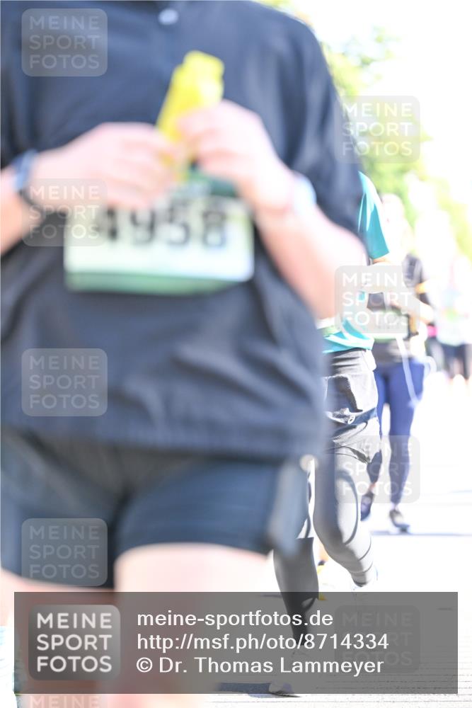 07.09.2025 - BARMER Alsterlauf Dr. Thomas Lammeyer http://msf.ph/oto/8714334 07.09.2025 09:47:31 Laufen 4958 meine-sportfotos.de