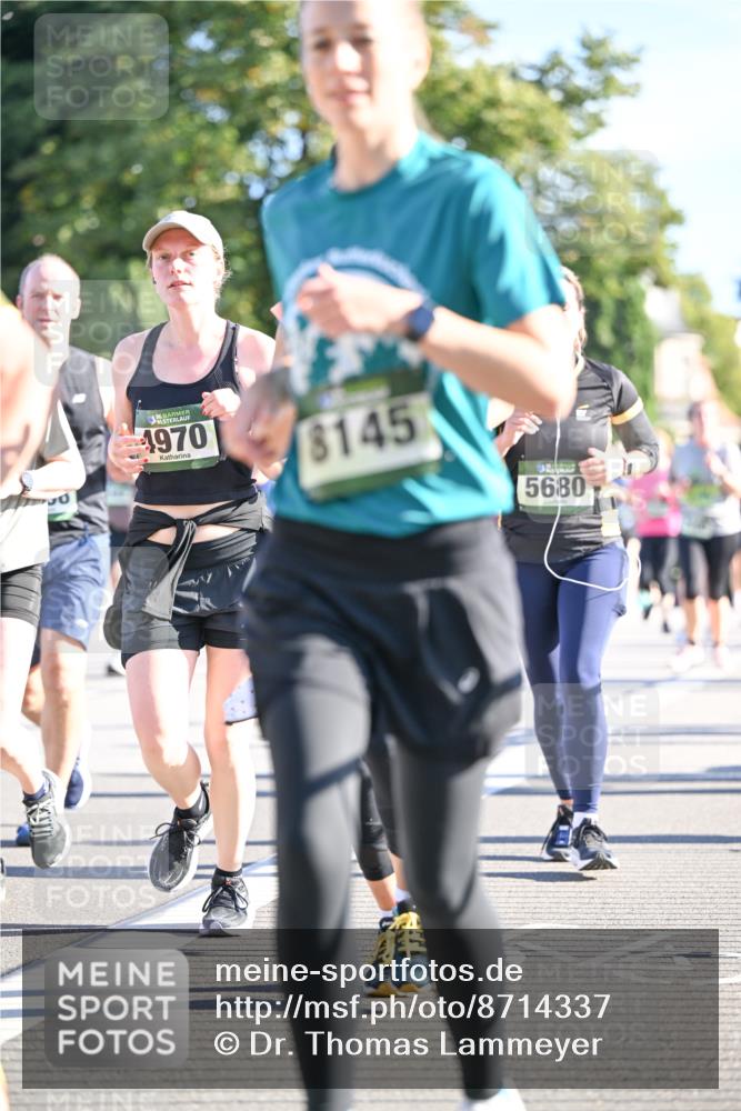 07.09.2025 - BARMER Alsterlauf Dr. Thomas Lammeyer http://msf.ph/oto/8714337 07.09.2025 09:47:32 Laufen 36, 1970, 8145, 5680 meine-sportfotos.de