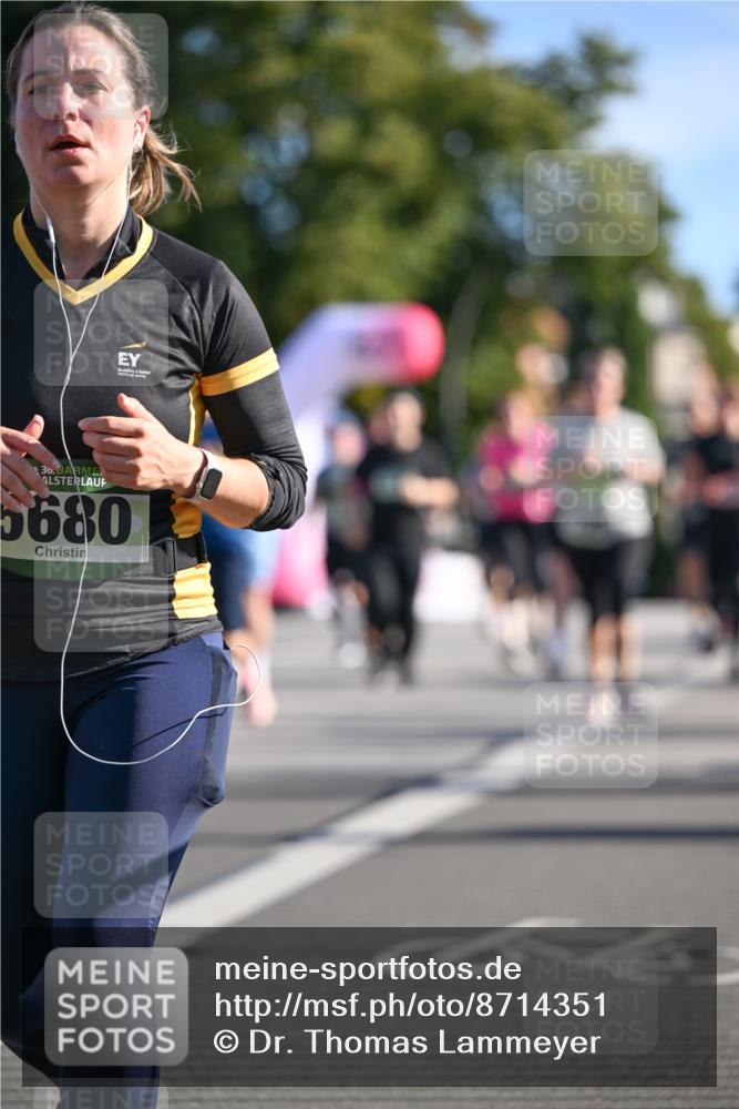 07.09.2025 - BARMER Alsterlauf Dr. Thomas Lammeyer http://msf.ph/oto/8714351 07.09.2025 09:47:34 Laufen 36, 5680 meine-sportfotos.de