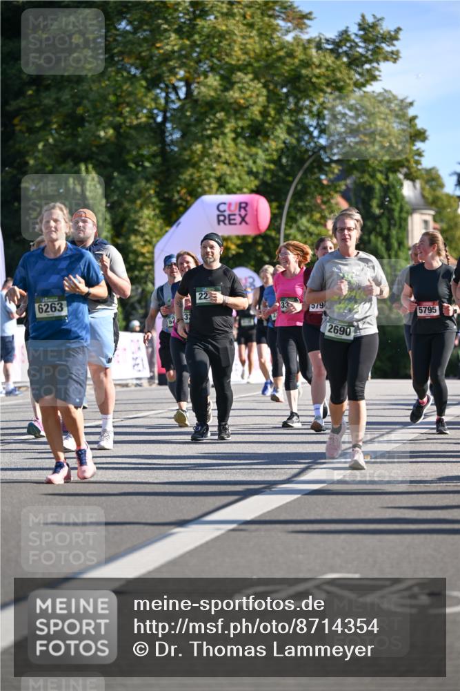 07.09.2025 - BARMER Alsterlauf Dr. Thomas Lammeyer http://msf.ph/oto/8714354 07.09.2025 09:47:35 Laufen 22, 6263, 579, 5795, 2690 meine-sportfotos.de