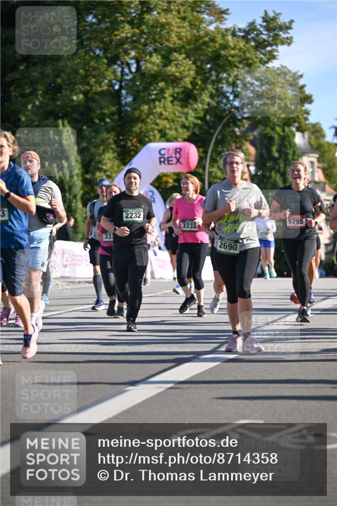 07.09.2025 - BARMER Alsterlauf Dr. Thomas Lammeyer http://msf.ph/oto/8714358 07.09.2025 09:47:35 Laufen 333, 2232, 3333, 2690, 5795 meine-sportfotos.de