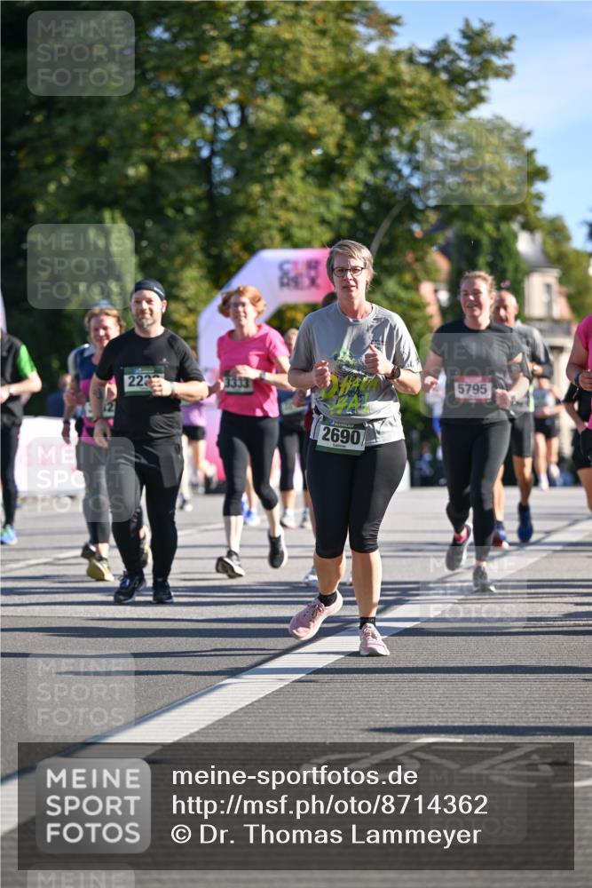 07.09.2025 - BARMER Alsterlauf Dr. Thomas Lammeyer http://msf.ph/oto/8714362 07.09.2025 09:47:36 Laufen 223, 2690, 5795 meine-sportfotos.de