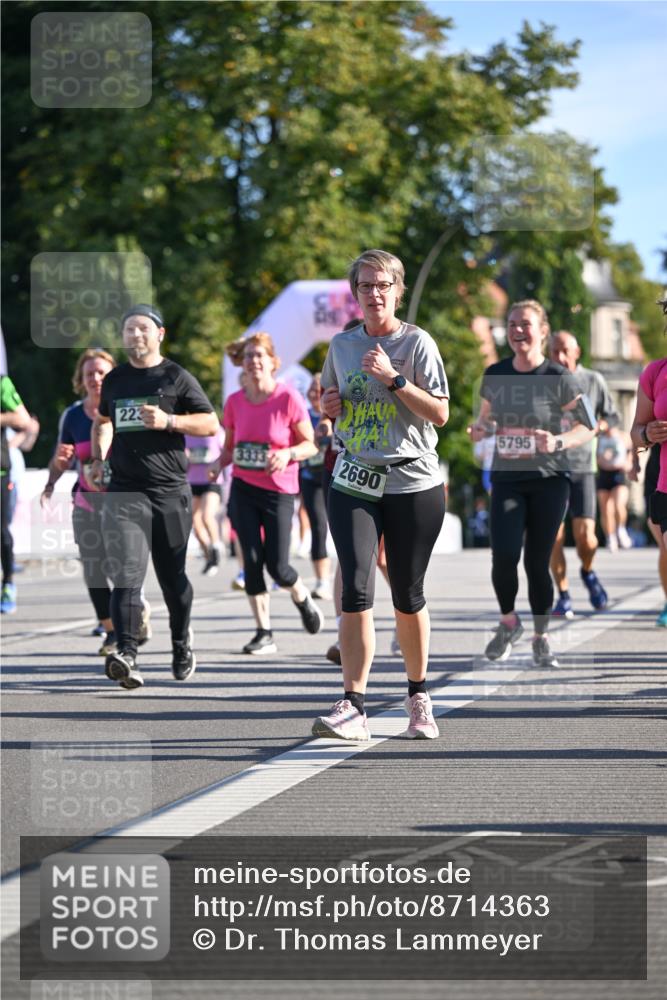 07.09.2025 - BARMER Alsterlauf Dr. Thomas Lammeyer http://msf.ph/oto/8714363 07.09.2025 09:47:36 Laufen 223, 5795, 2690 meine-sportfotos.de
