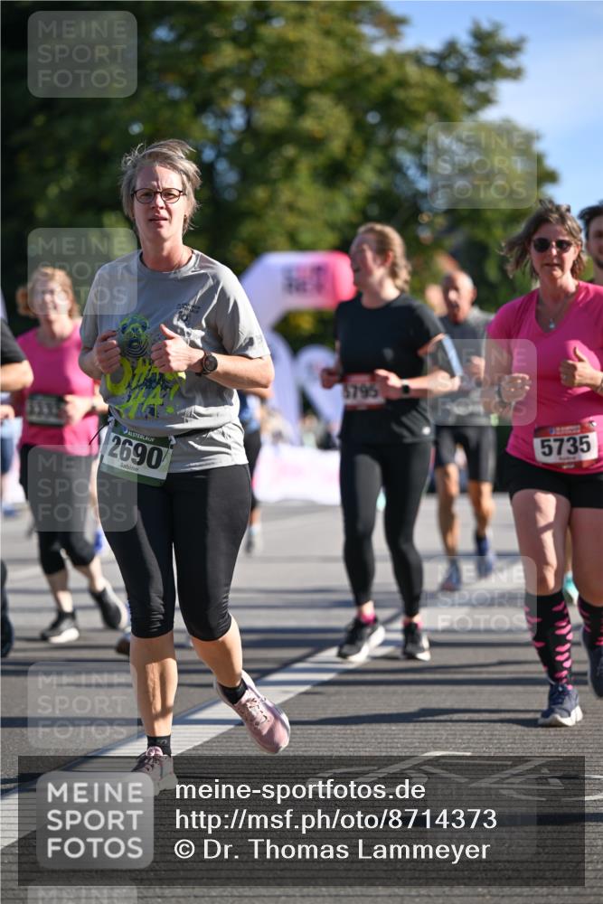 07.09.2025 - BARMER Alsterlauf Dr. Thomas Lammeyer http://msf.ph/oto/8714373 07.09.2025 09:47:38 Laufen 2690, 5795, 5735 meine-sportfotos.de