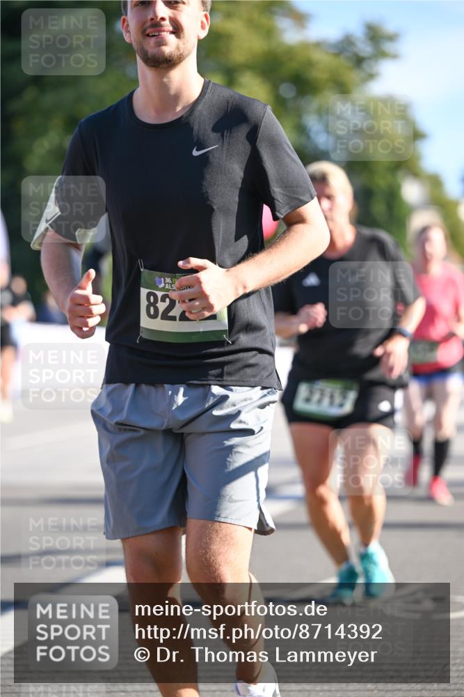 07.09.2025 - BARMER Alsterlauf Dr. Thomas Lammeyer http://msf.ph/oto/8714392 07.09.2025 09:47:41 Laufen 36, 823, 2113 meine-sportfotos.de