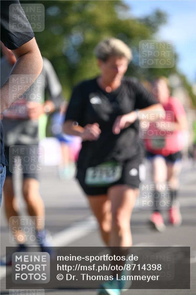 07.09.2025 - BARMER Alsterlauf Dr. Thomas Lammeyer http://msf.ph/oto/8714398 07.09.2025 09:47:42 Laufen 2113 meine-sportfotos.de