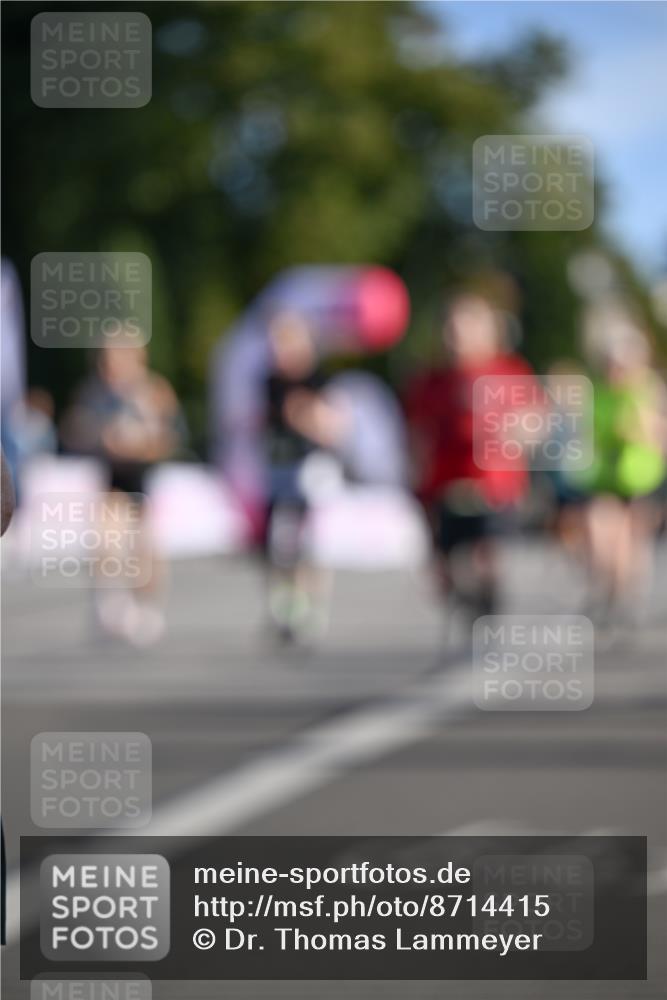 07.09.2025 - BARMER Alsterlauf Dr. Thomas Lammeyer http://msf.ph/oto/8714415 07.09.2025 09:47:45 Laufen  meine-sportfotos.de