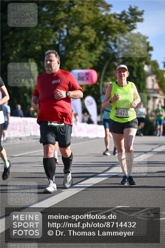 07.09.2025 - BARMER Alsterlauf Dr. Thomas Lammeyer http://msf.ph/oto/8714432 07.09.2025 09:47:47 Laufen 2470 meine-sportfotos.de