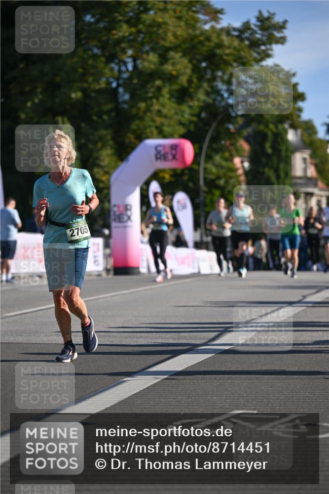 07.09.2025 - BARMER Alsterlauf Dr. Thomas Lammeyer http://msf.ph/oto/8714451 07.09.2025 09:47:50 Laufen 2705 meine-sportfotos.de